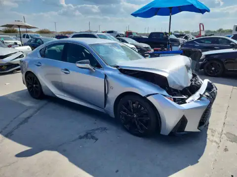 JTHGZ1B23M5039553 — 2021 Lexus IS, photo 4 from Copart 01.10.2026, Front end
