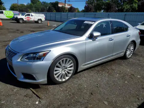 JTHCL5EF8H5028446 — 2017 Lexus LS, Zalanie (Water/Flood), zdjęć przed naprawą