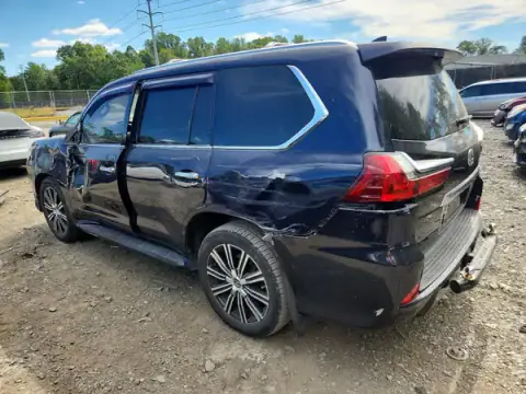 JTJHY7AX4J4265396 — 2018 Lexus LX, zdjęcie 2 z Copart, Przód