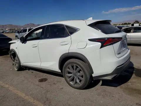 JTJSARBZ8M2198422 — 2021 Lexus NX 300, foto 2 de Copart 27.10.2026, Parte delantera