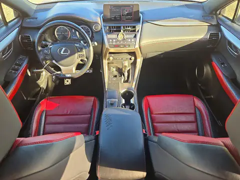 JTJYARBZ5K2121823 — 2019 Lexus NX, Drobne wgniecenia i rysy, zdjęć przed naprawą