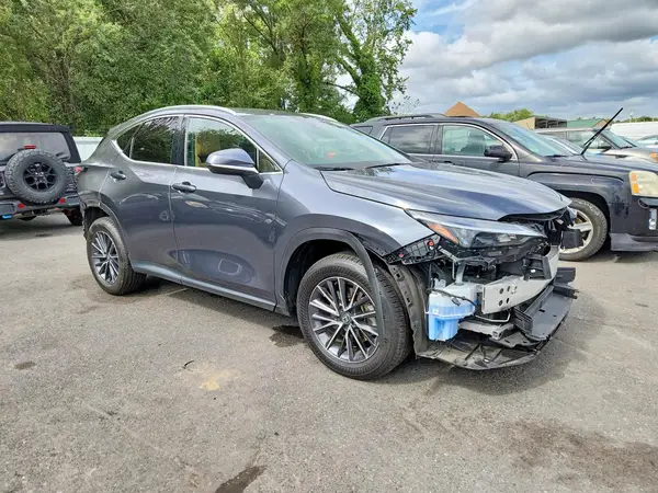 2T2GGCEZ4SC084055 — 2025 Lexus NX, фото 4 с аукциона Copart, Передняя часть