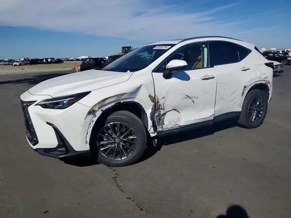 2T2GKCEZ2TC073104 — 2026 Lexus NX, Боковая часть (Side), фото до ремонта