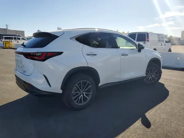 2T2GKCEZ2TC073104 — 2026 Lexus NX, фото 3 с аукциона Copart, Боковая часть