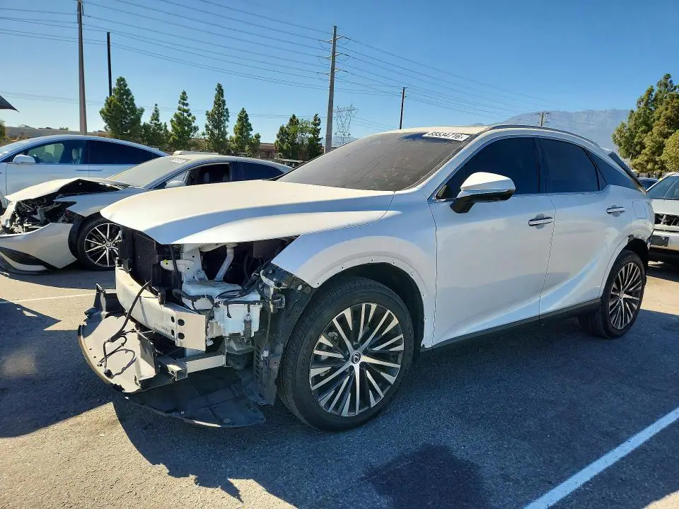 2T2BAMBA2RC030263 Lexus RX 350 2024 — повреждение Задняя часть, фото до ремонта