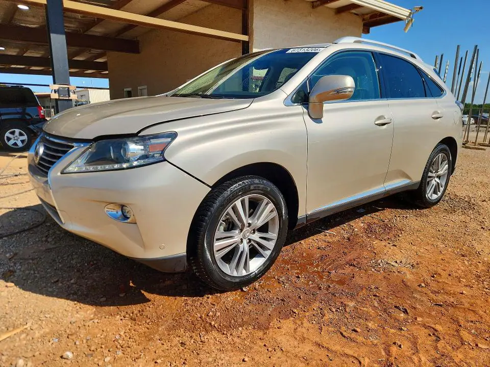 2T2ZK1BA9FC188055 Lexus RX 2015 — Rear end damage, before-repair photo