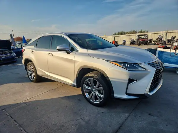 2T2ZZMCA7JC093563 — 2018 Lexus RX, фото 4 с аукциона Copart 05.10.2026, Боковая часть