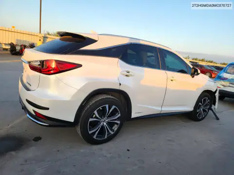 2T2HGMDA0MC070727 — 2021 Lexus RX, photo 3 from Copart, Front end