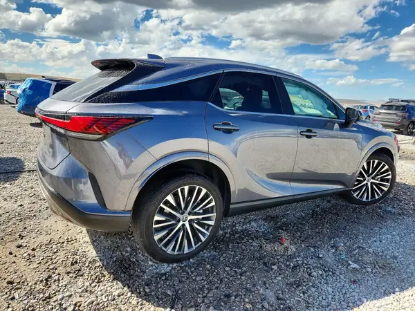 2T2BAMCA3PC012785 — 2023 Lexus RX, zdjęcie 3 z Copart 16.10.2026, Przód