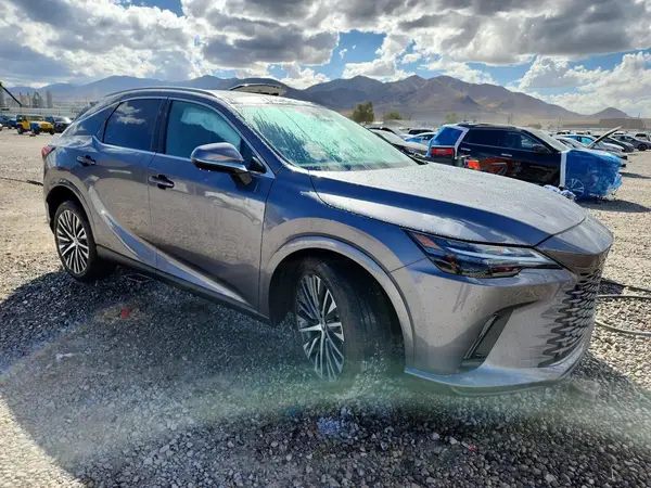 2T2BAMCA3PC012785 — 2023 Lexus RX, zdjęcie 4 z Copart 16.10.2026, Przód