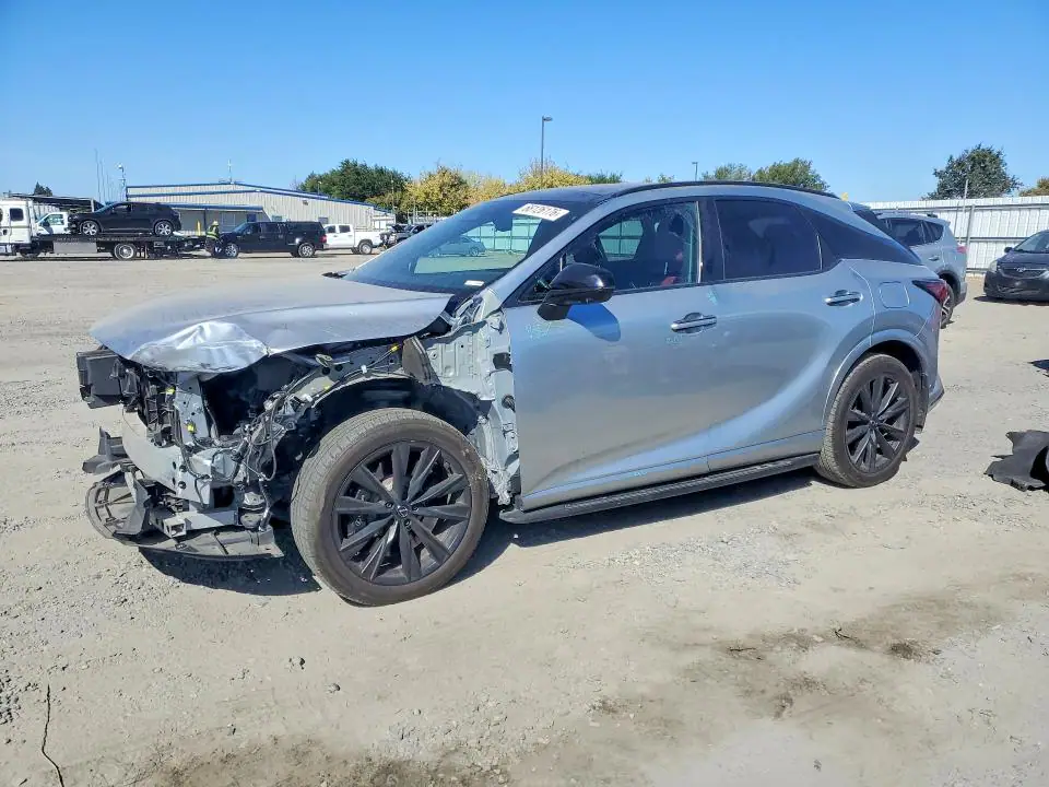 2T2BCMEA1RC013315 Lexus RX 2024 — Front end damage, before-repair photo