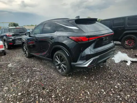 2T2BAMCA7RC056565 — 2024 Lexus RX, foto 2 de Copart, Lateral