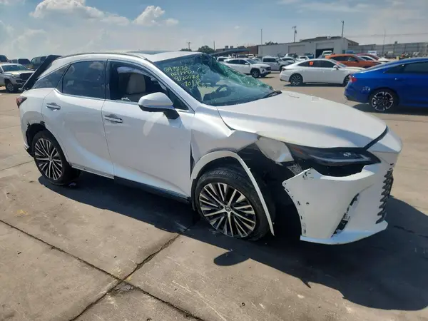 2T2BAMBA0SC054678 — 2025 Lexus RX, фото 4 с аукциона Copart, Опрокидывание