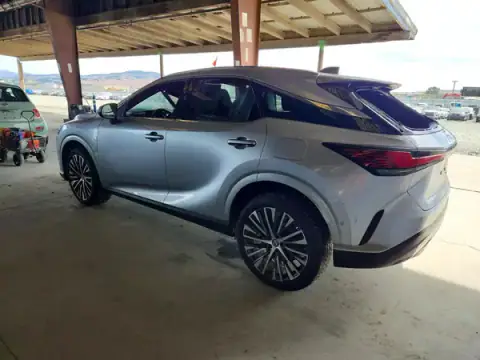 2T2BBMCA5TC121627 — 2026 Lexus RX, photo 2 from Copart 25.09.2026, Roof