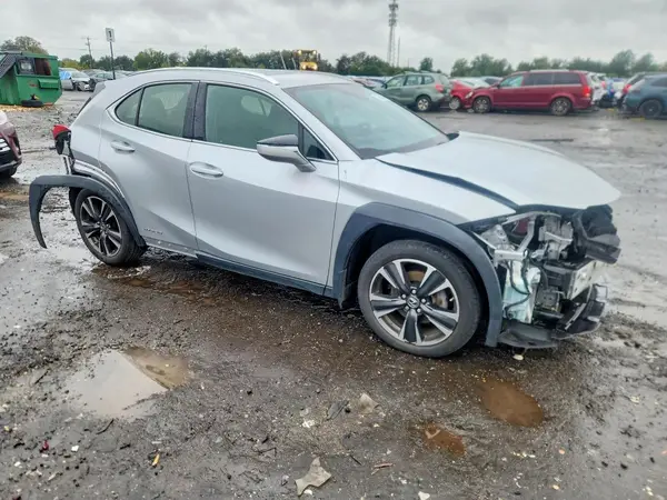 JTHP9JBH3L2022143 — 2020 Lexus UX, фото 4 с аукциона Copart, Передняя часть