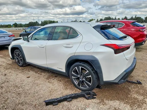 JTHP9JBH2M2051649 — 2021 Lexus UX, фото 2 с аукциона Copart, Передняя часть