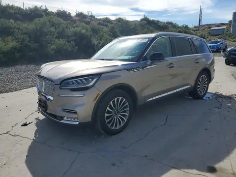 5LM5J7WC2MGL14798 — 2021 Lincoln Aviator, Передня частина (Front End), фото до ремонту