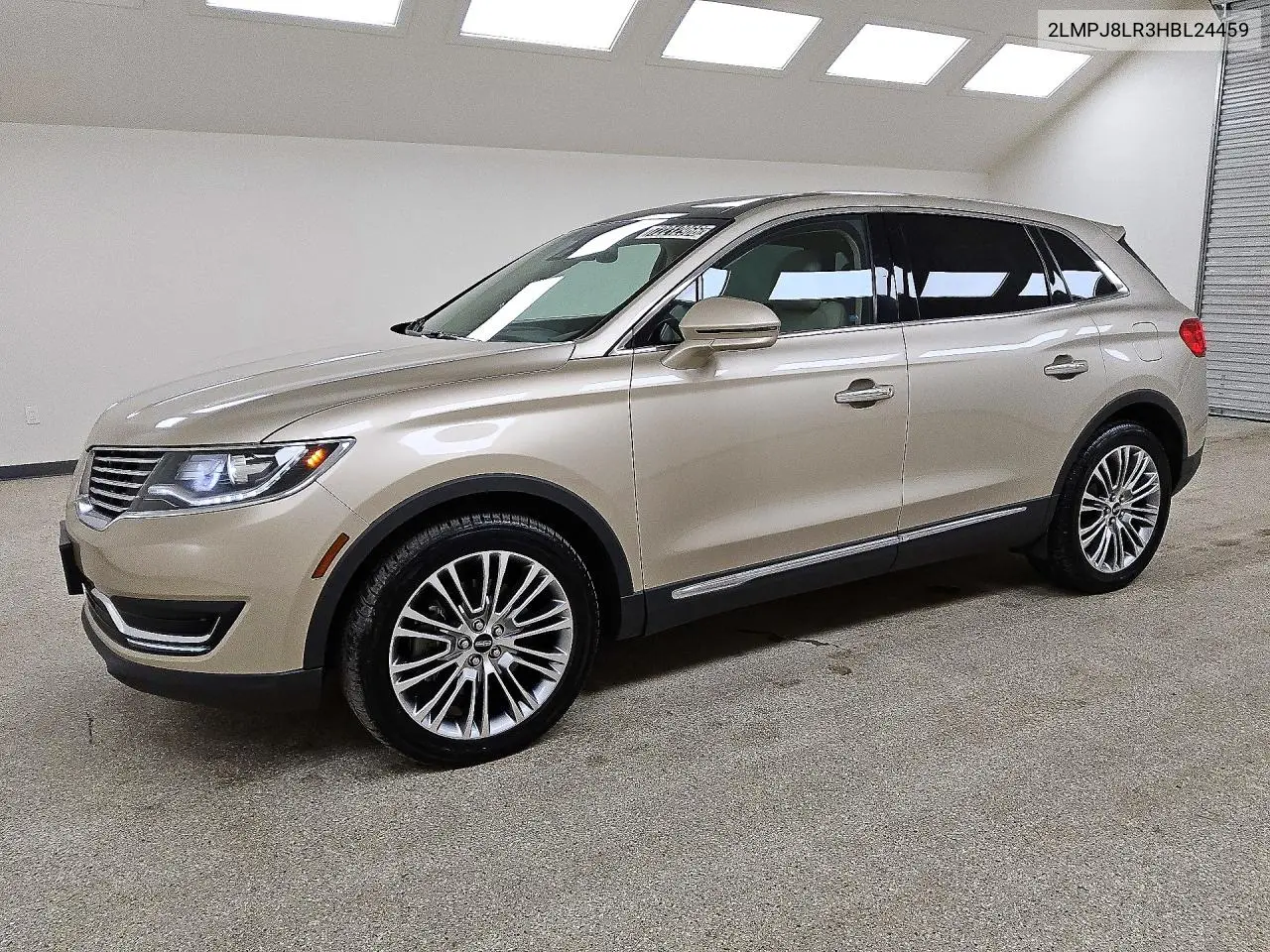 2LMPJ8LR3HBL24459 Lincoln MKX 2017 — повреждение Мелкие вмятины и царапины, фото до ремонта