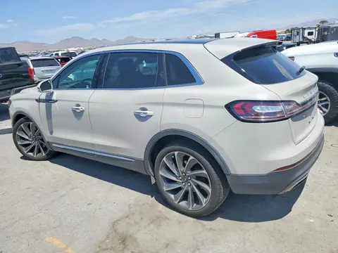 2019 Lincoln Nautilus VIN 2LMPJ6L99KBL18676 фото 2
