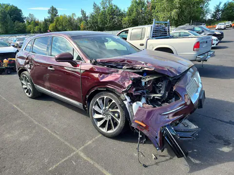 2LMPJ8LP3KBL12527 — 2019 Lincoln Nautilus, foto 4 de Copart 19.10.2026, Lateral