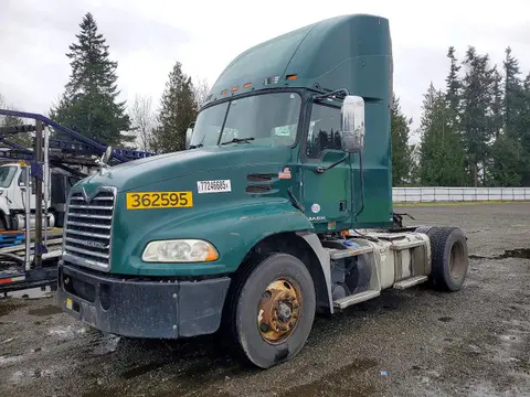 2017 Mack 600 VIN 1M1AW01X4HM009903 фото 2