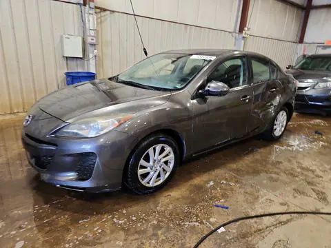 JM1BL1W82C1684535 — 2012 Mazda 3, Боковая часть (Side), фото до ремонта