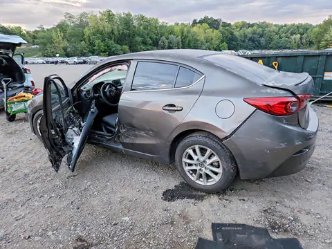 2016 Mazda 3 Sport VIN JM1BM1U71G1333323 фото 2