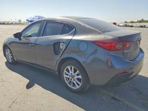 JM1BM1V72G1292103 — 2016 Mazda 3, photo 2 from Copart 15.10.2026, Rear end