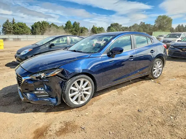 3MZBN1V74HM135784 Mazda 3 2017 — Front end damage, before-repair photo