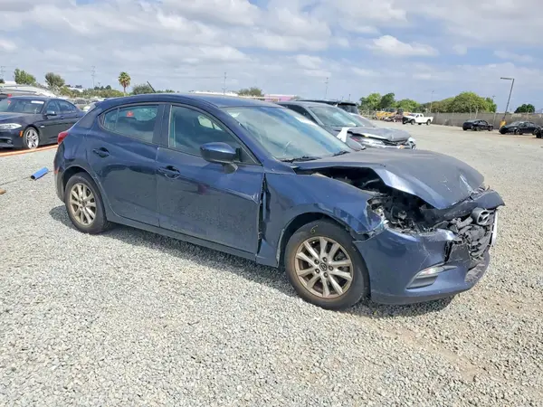 3MZBN1K76HM110356 — 2017 Mazda 3, фото 4 с аукциона Copart, Передняя часть