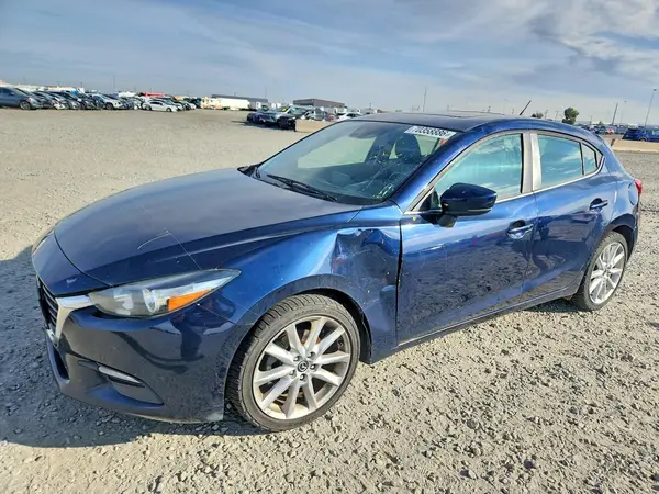 3MZBN1L31HM152025 — 2017 Mazda 3, Боковая часть (Side), фото до ремонта