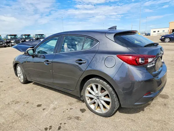 JM1BN1M30H1142391 — 2017 Mazda 3, photo 2 from Copart, Front end
