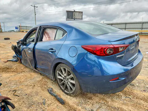 2018 MAZDA 3 VIN 3MZBN1V38JM255607 фото 2