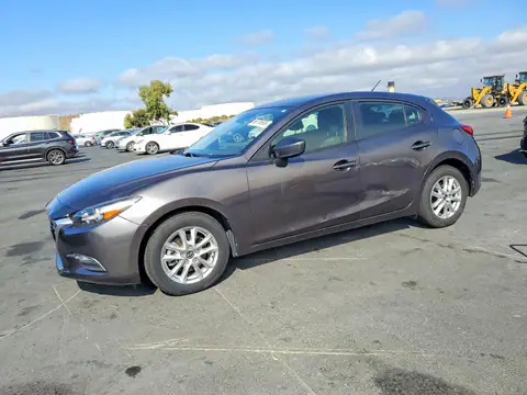 3MZBN1K75JM203584 — 2018 Mazda 3, Задняя часть (Rear End), фото до ремонта