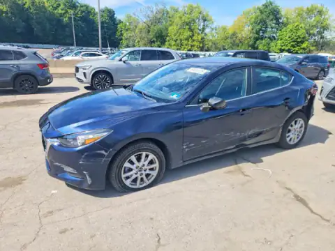 3MZBN1U73JM187107 — 2018 Mazda 3, ЗАДНЯЯ ЧАСТЬ (Rear End), фото до ремонта