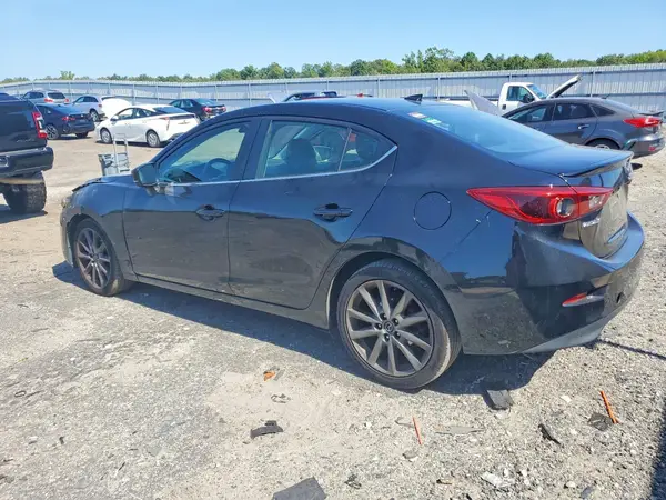 3MZBN1W39JM233047 — 2018 Mazda 3, photo 2 from Copart, Front end