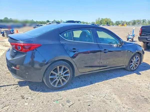 3MZBN1W39JM233047 — 2018 Mazda 3, photo 3 from Copart, Front end