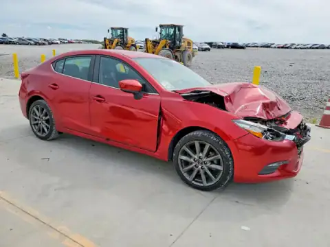 3MZBN1V33JM250377 — 2018 Mazda 3, zdjęcie 4 z Copart, Przód