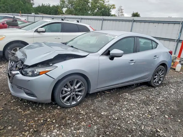 3MZBN1V36JM170331 Mazda 3 2018 — uszkodzenie Przód, zdjęcie przed naprawą