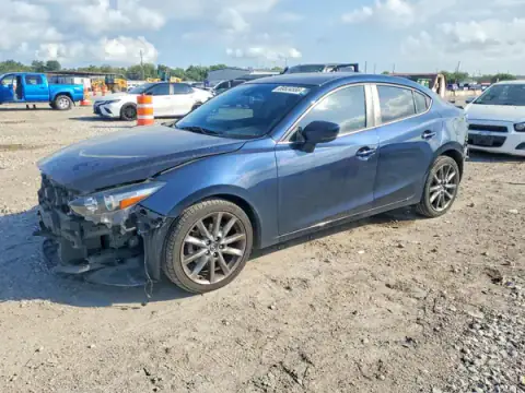 3MZBN1V37JM215745 Mazda 3 2018 — Rear end damage, before-repair photo