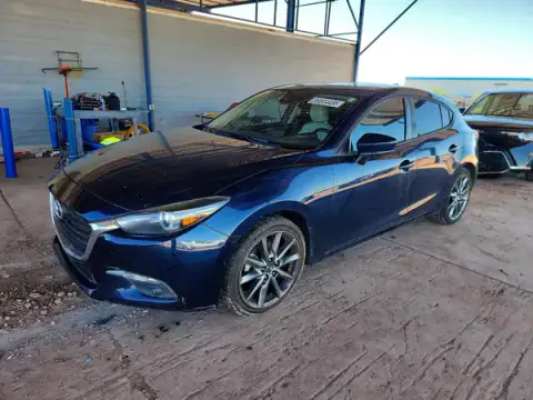 3MZBN1M35JM172167 — 2018 Mazda 3, ПЕРЕДНЯЯ ЧАСТЬ (Front End), фото до ремонта