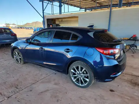 3MZBN1M35JM172167 — 2018 Mazda 3, photo 2 from Copart, Front end
