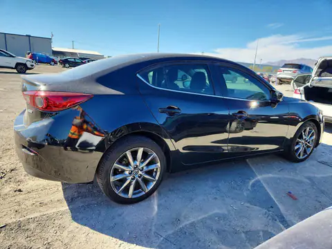 3MZBN1V3XJM202939 — 2018 Mazda 3, zdjęcie 3 z Copart 20.10.2026, Przód