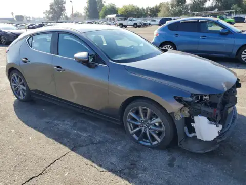 JM1BPALM5K1110080 — 2019 Mazda 3, zdjęcie 4 z Copart, Przód