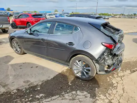 JM1BPAJM9K1139777 — 2019 Mazda 3, photo 2 from Copart, Rear end