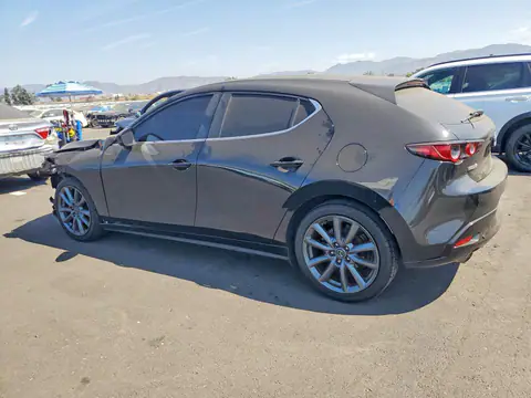 JM1BPAKL7M1336889 — 2021 Mazda 3, фото 2 с аукциона Copart 30.09.2026, Передняя часть