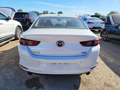 JM1BPBAY5M1308477 — 2021 Mazda 3, Zalanie, zdjęć przed naprawą