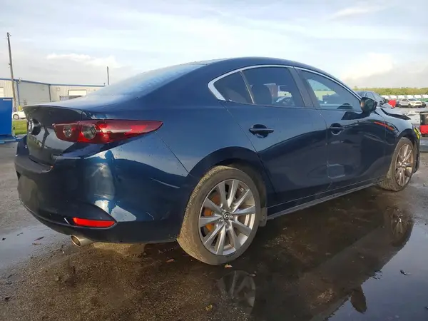 3MZBPABL7MM214467 — 2021 Mazda 3, фото 3 с аукциона Copart, Передняя часть