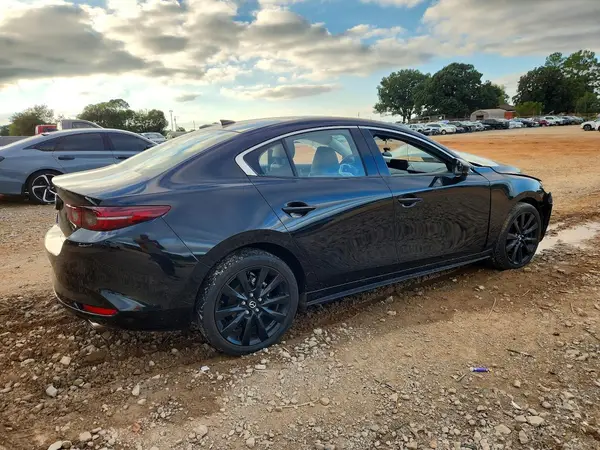 JM1BPBAY3M1333104 — 2021 Mazda 3, photo 3 from Copart, Front end