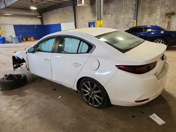 2021 MAZDA 3 VIN JM1BPBCL1M1344474 фото 2